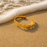 Ariel | Zlaté písečné odrazy